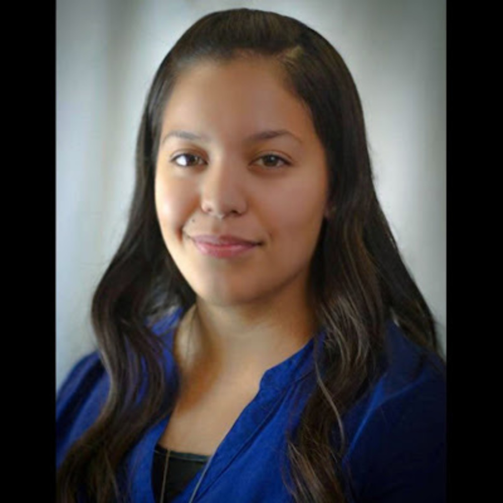 Meet your Posher, Mayra